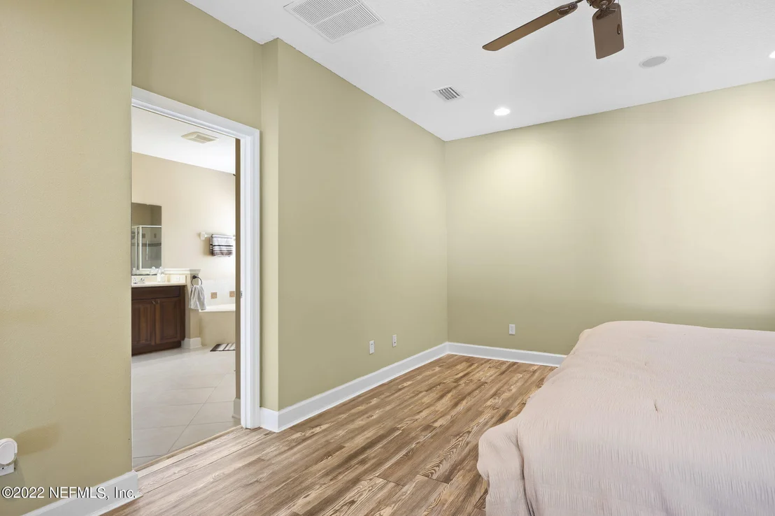 Photo of 65045 RIVER GLEN Parkway
