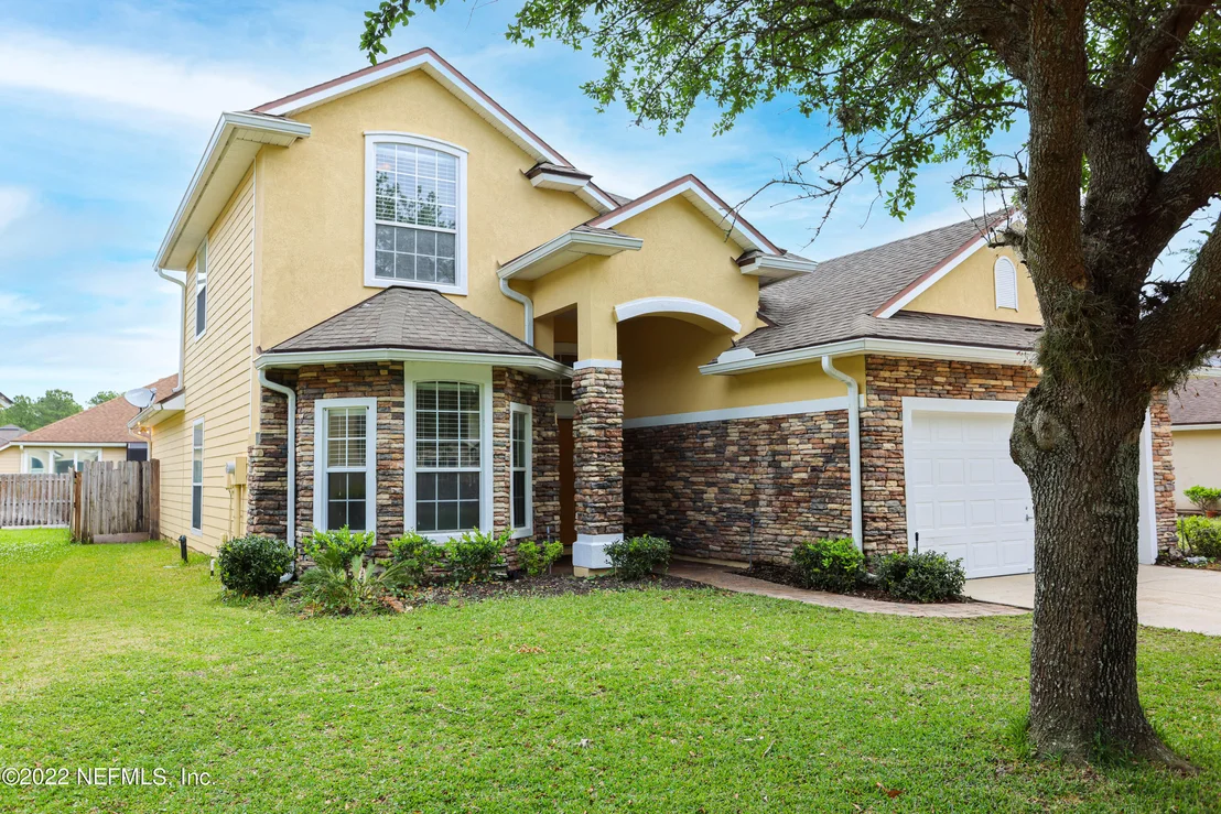 Photo of 903 THOROUGHBRED Drive