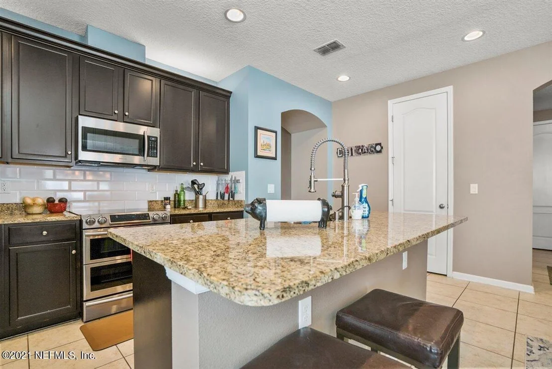 Photo of 105 BREEZY Point