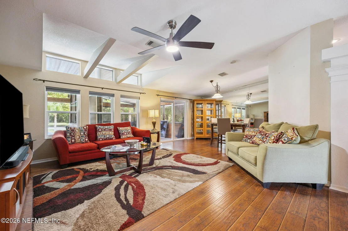 Photo of 35487 QUAIL Road N