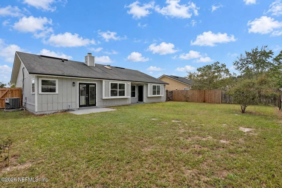 Photo of 7838 MOSS POINTE Trail W