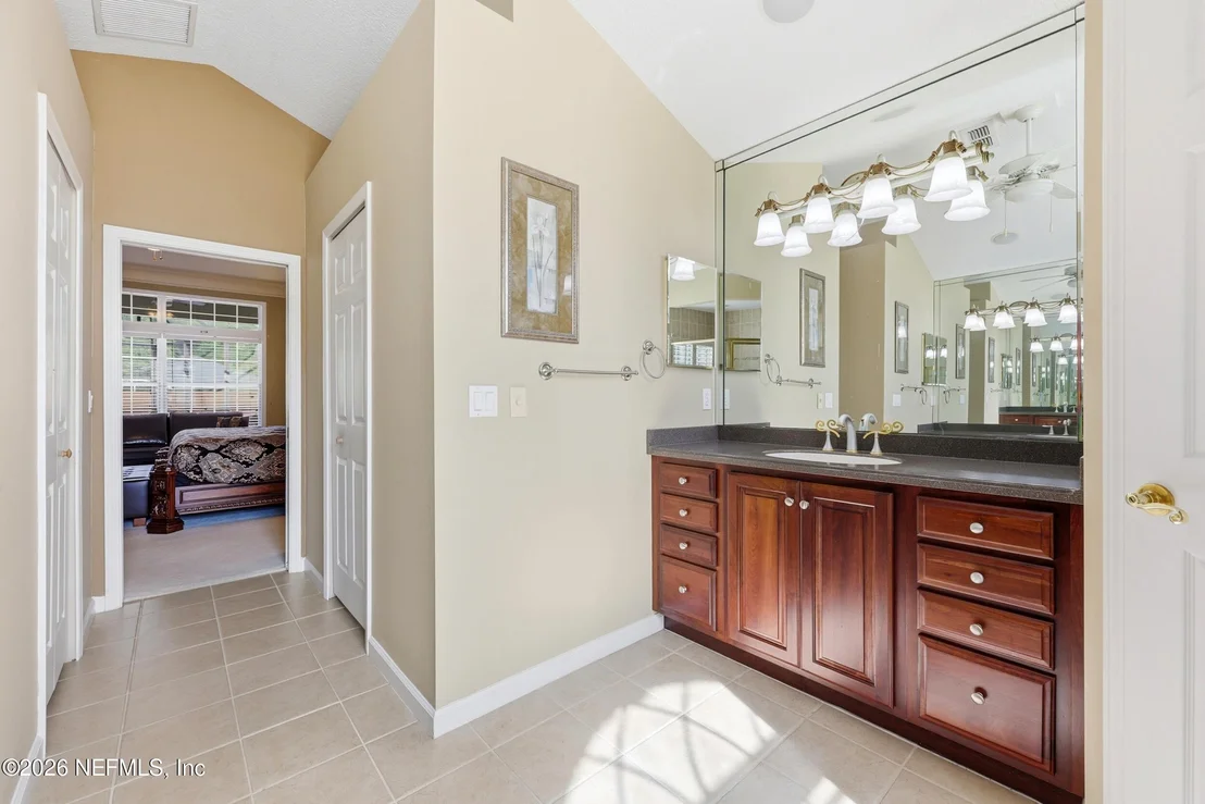 Photo of 1140 HIDEAWAY Drive N