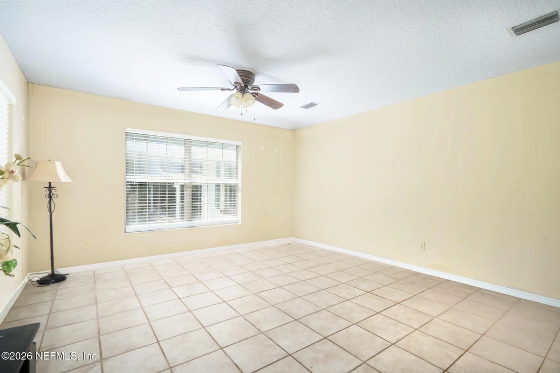Photo of 542106 LEM TURNER Road