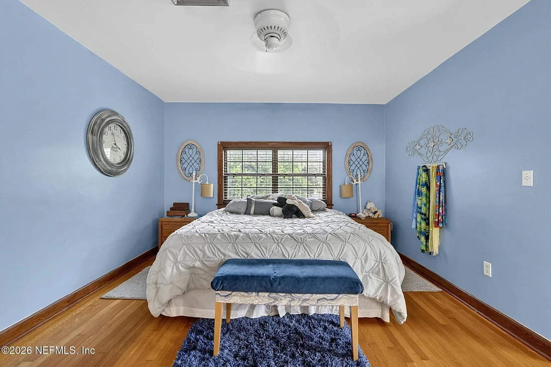 Photo of 1375 CEDAR BAY Road