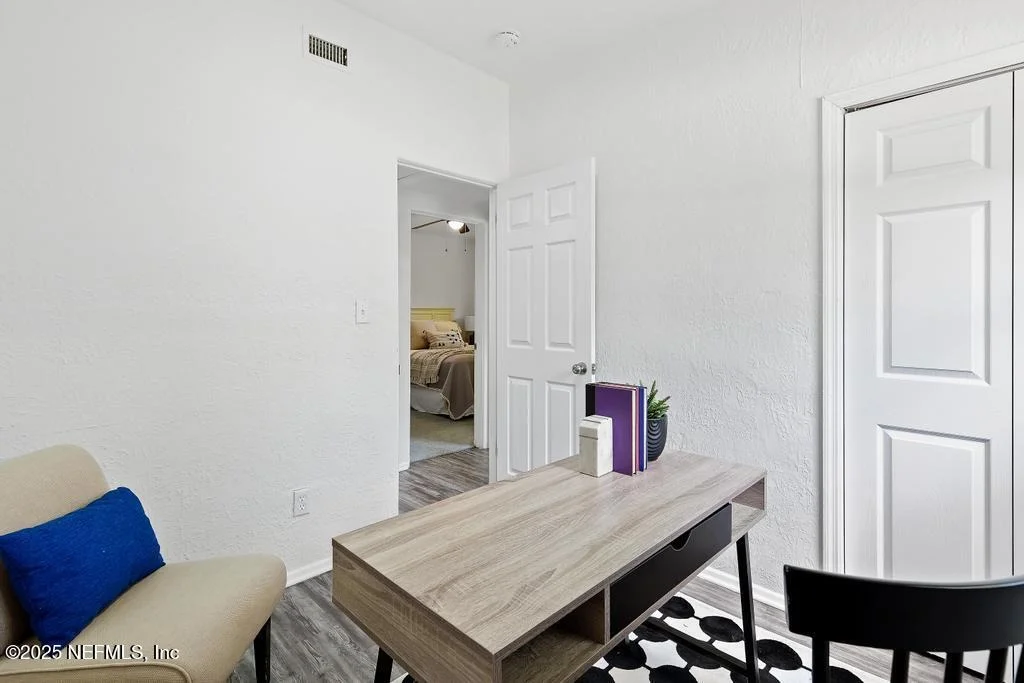 Photo of 1946 LEONID Road