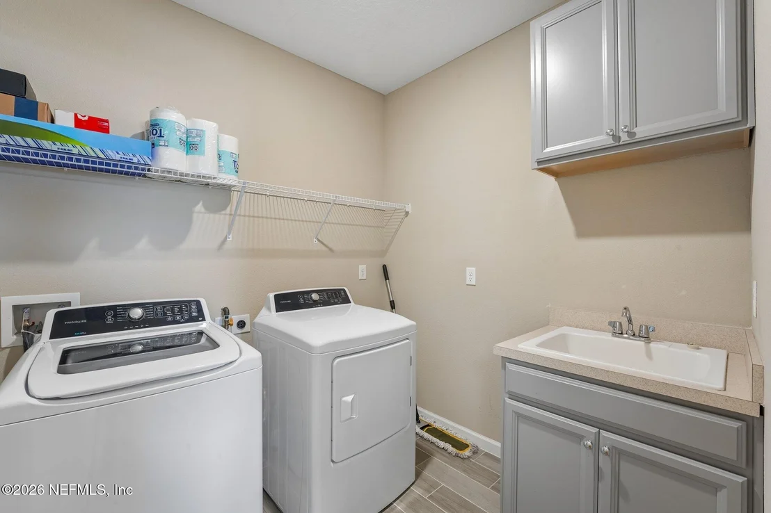 Photo of 3842 HEATHERBROOK Place