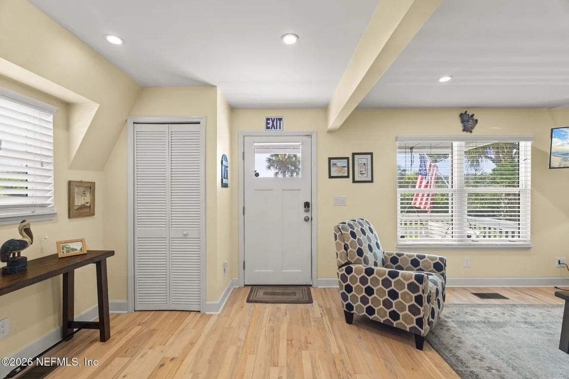 Photo of 123 FERDINAND Avenue