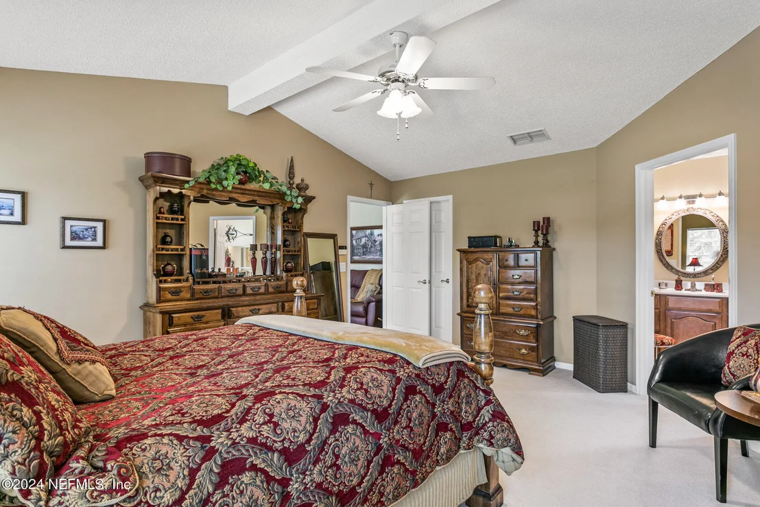 Photo of 128 IVY LAKES Drive