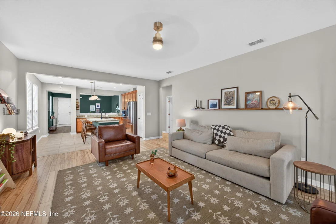 Photo of 618 BRIAR VIEW Drive