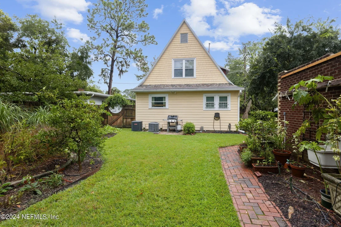 Photo of 3237 RANDALL Street