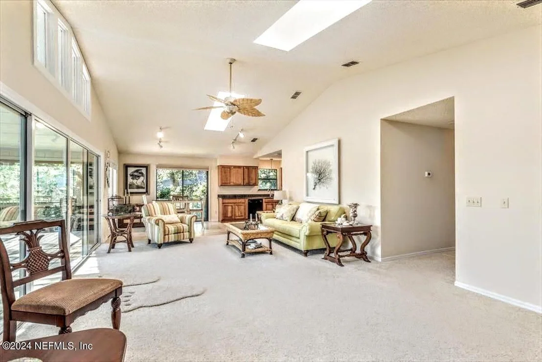 Photo of 3500 PUTNAM Road