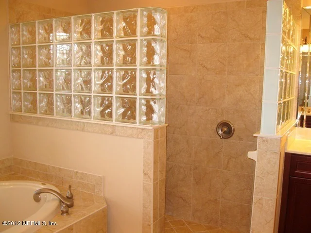 Photo of 409 SUMMERSET Drive