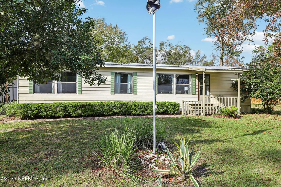 Photo of 8521 COUNTY ROAD 13 N