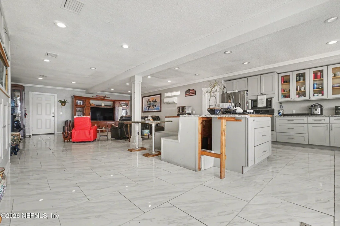 Photo of 6964 RAMOTH Drive