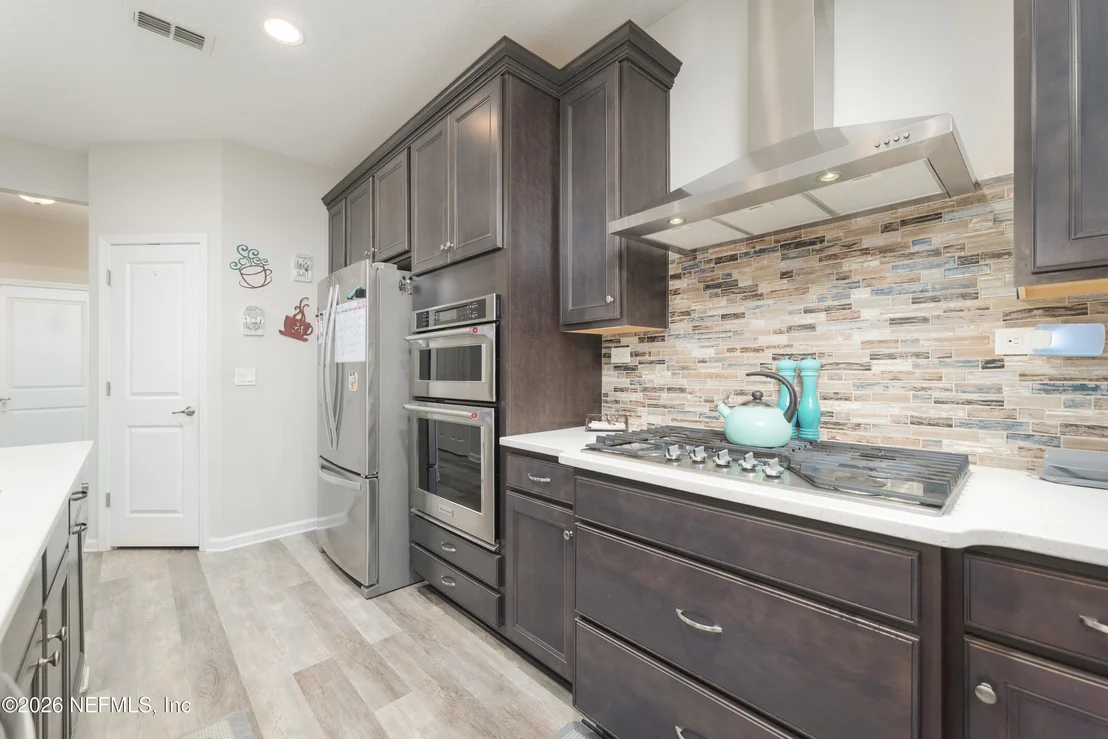 Photo of 607 WILLOW LAKE Drive