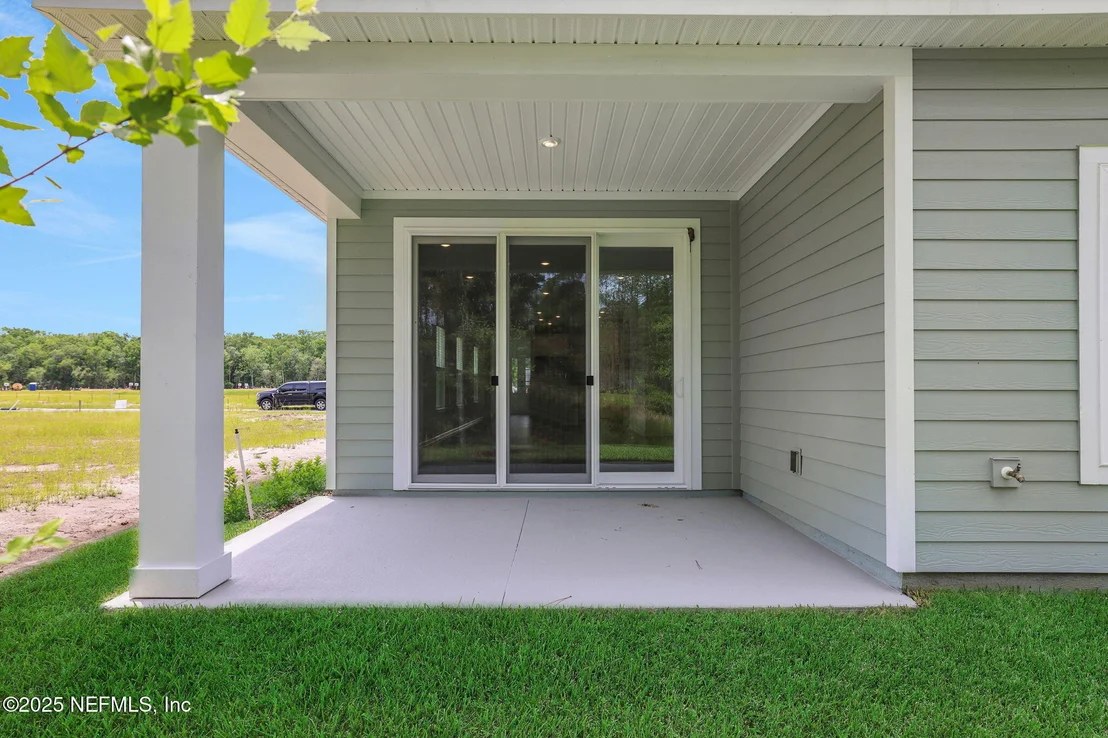 Photo of 674 FARMFIELD Drive