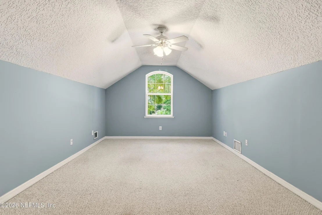 Photo of 3369 KINGS Road S