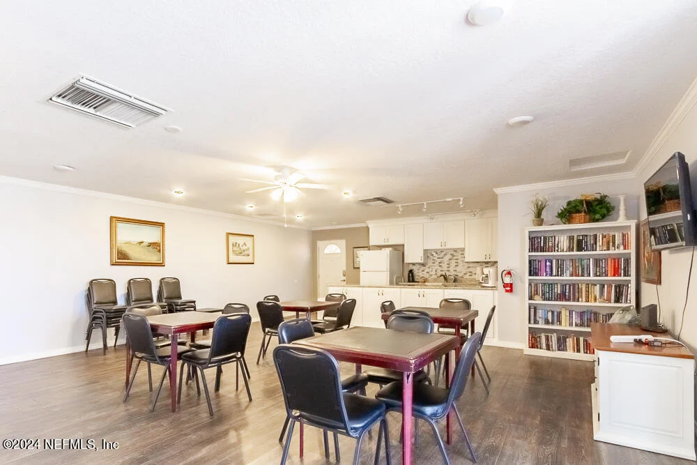 Photo of Unit 303 at 4 OCEAN TRACE Road