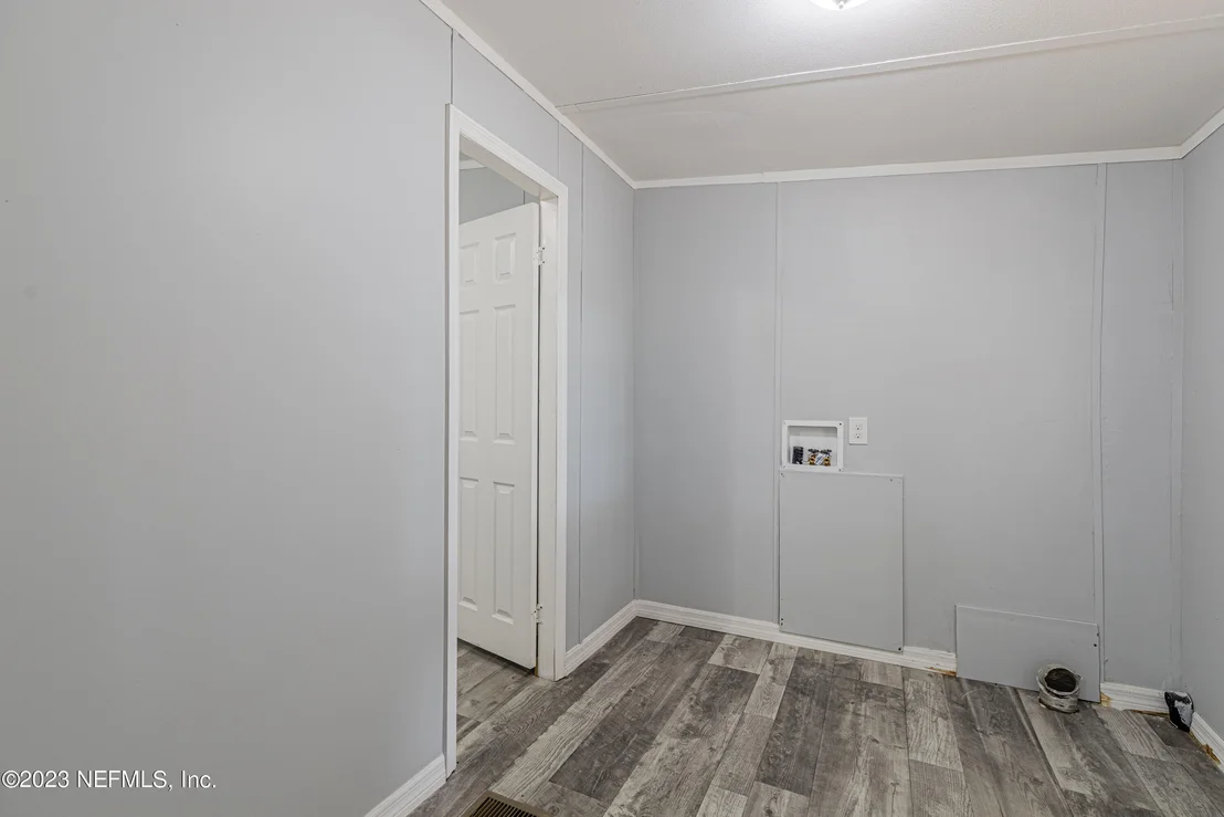 Photo of 8377 STATE ROAD 100