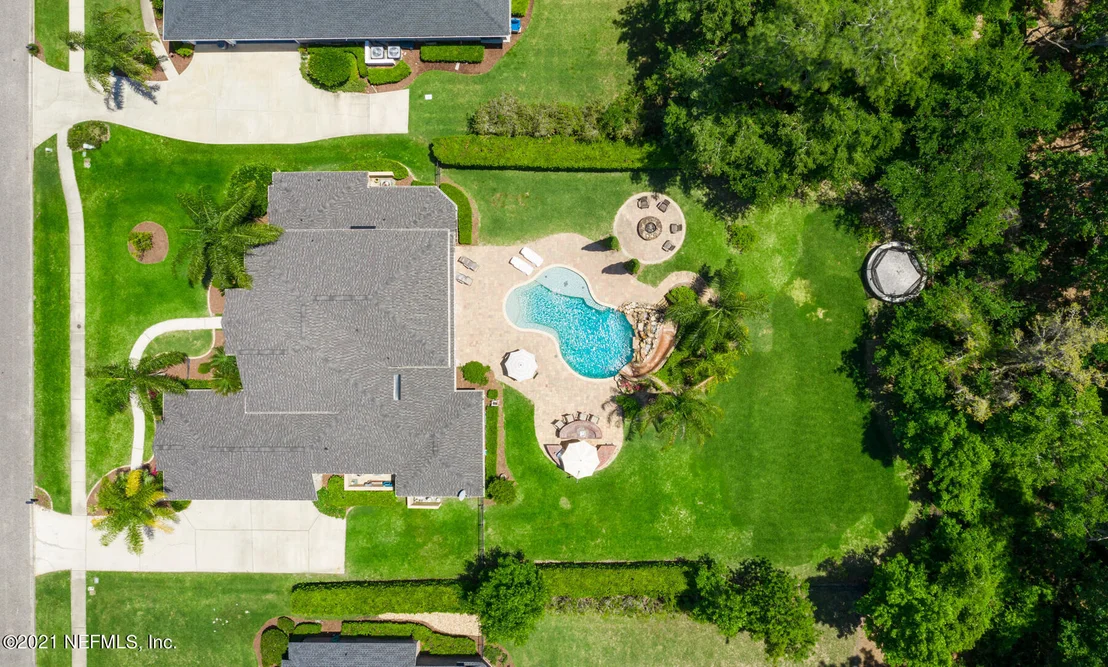 Photo of 349 SUMMERSET Drive