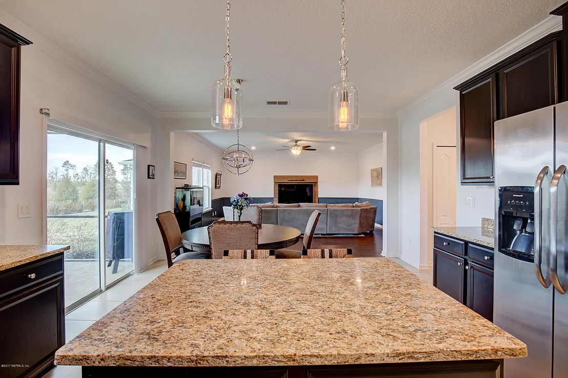 Photo of 112 BLUFFTON Court