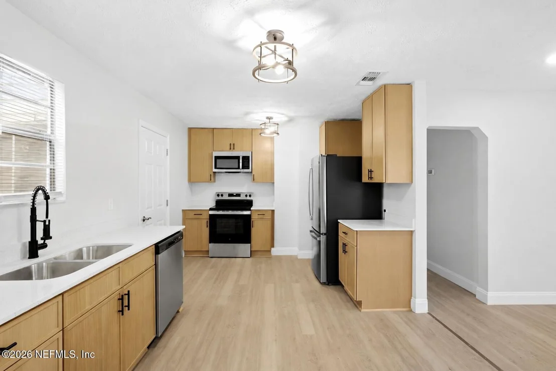 Photo of 4802 LOUISA Terrace