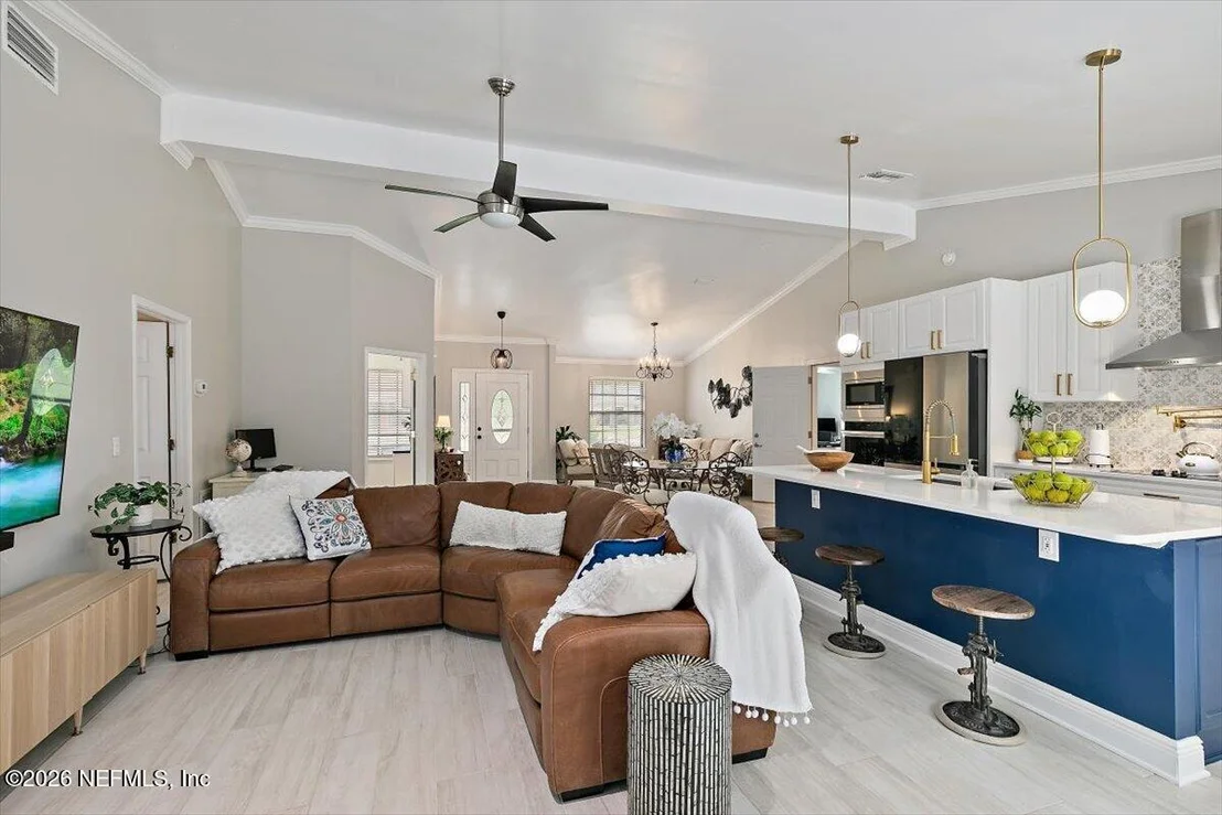 Photo of 4345 APPLE TREE Place