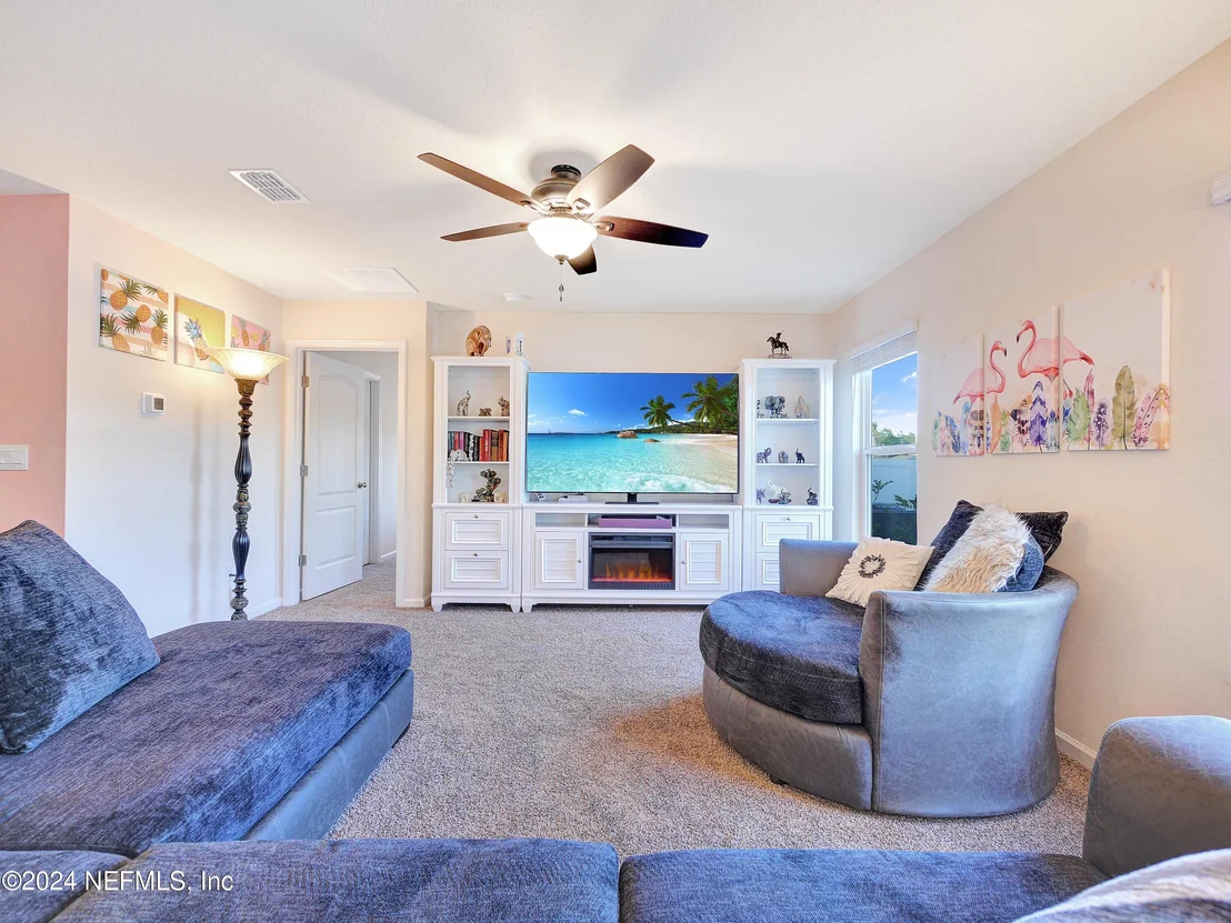 Photo of 379 FALCON RIDGE Road