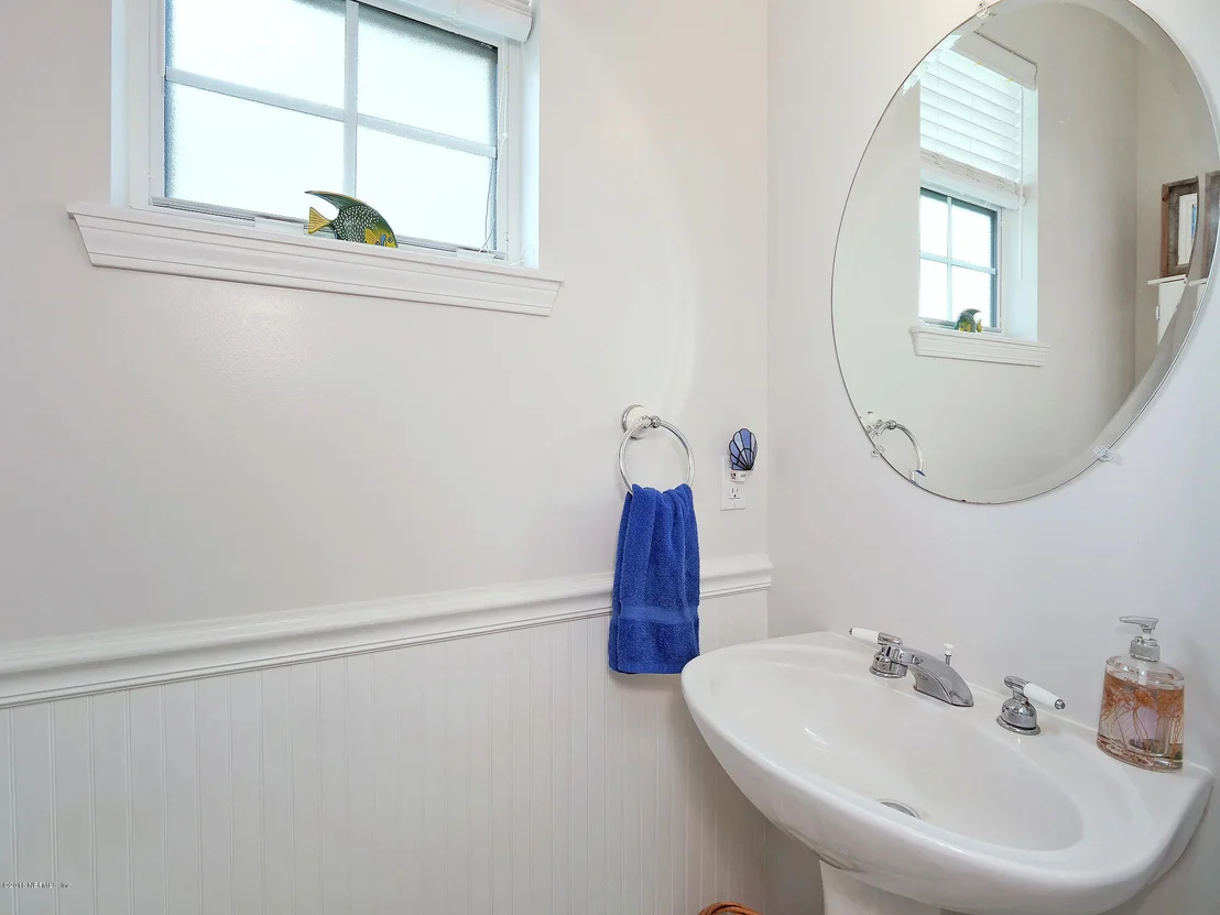 Photo of 1480 LAUREL Way