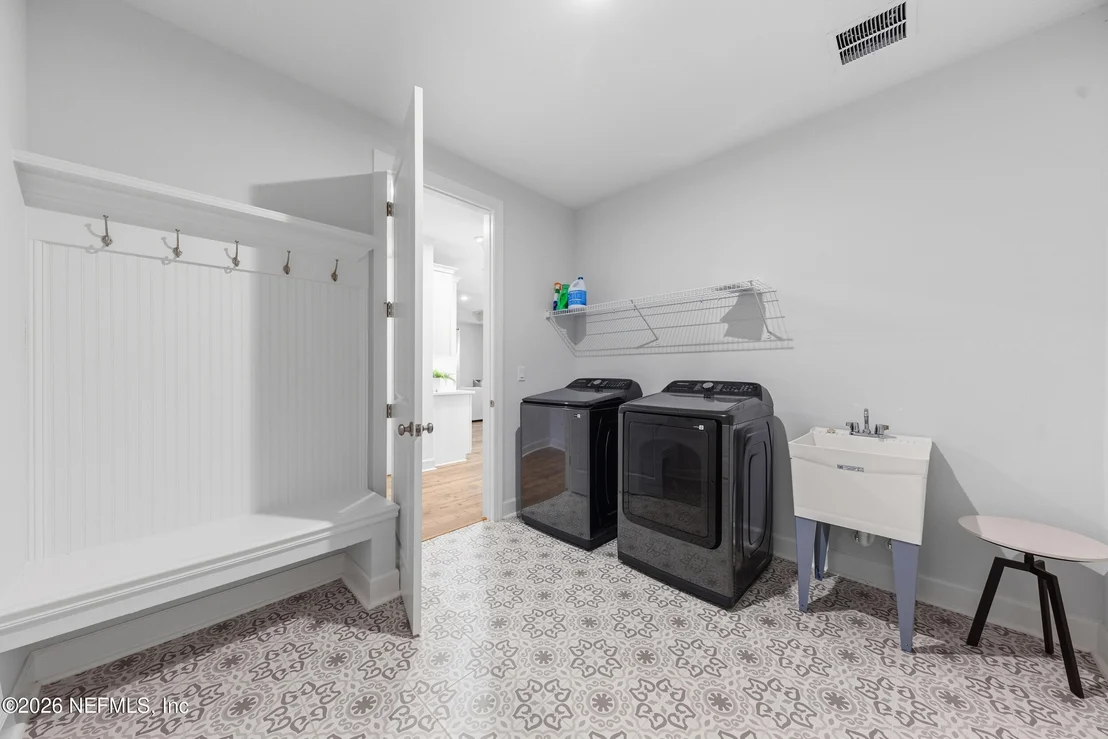 Photo of 660 GOLDENROD Drive