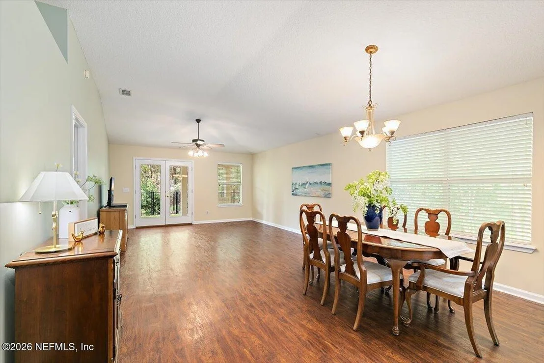Photo of 952 BUTTERCUP Drive