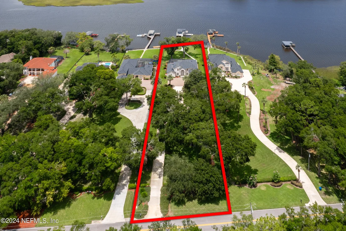 Photo of 1119 CEDAR BAY Road