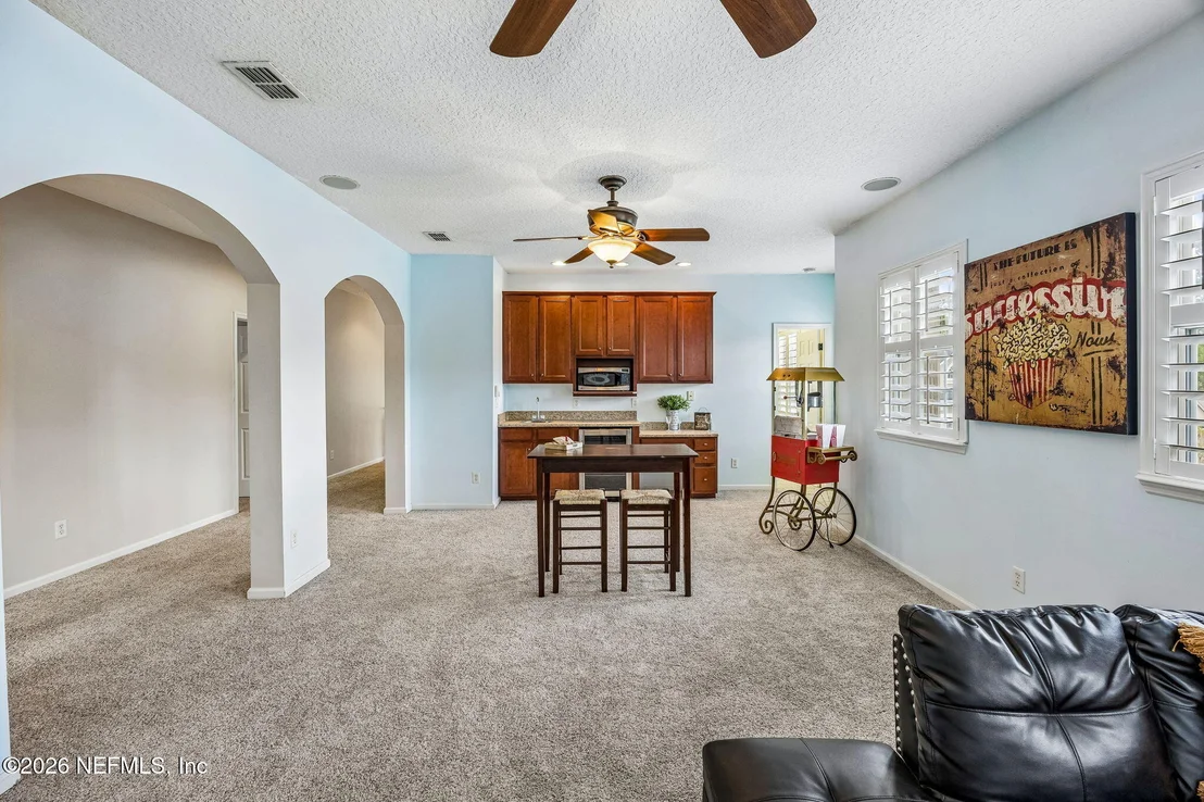 Photo of 321 ADDISON Court