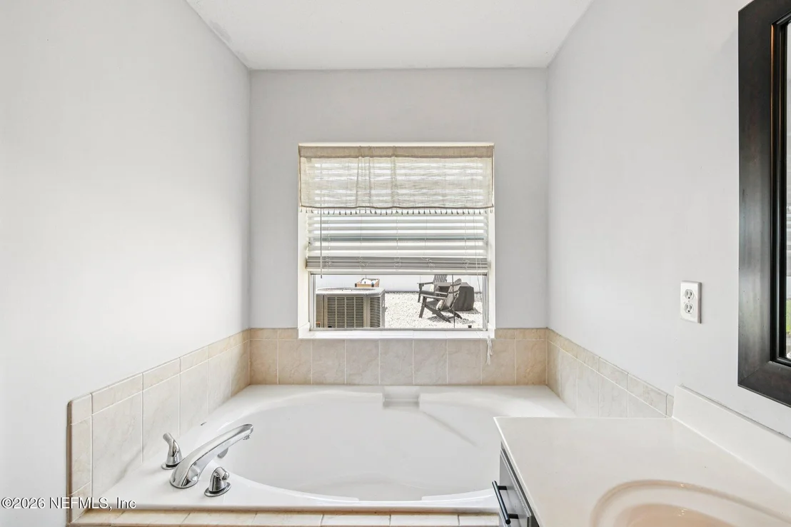 Photo of 1008 OAK ARBOR Circle