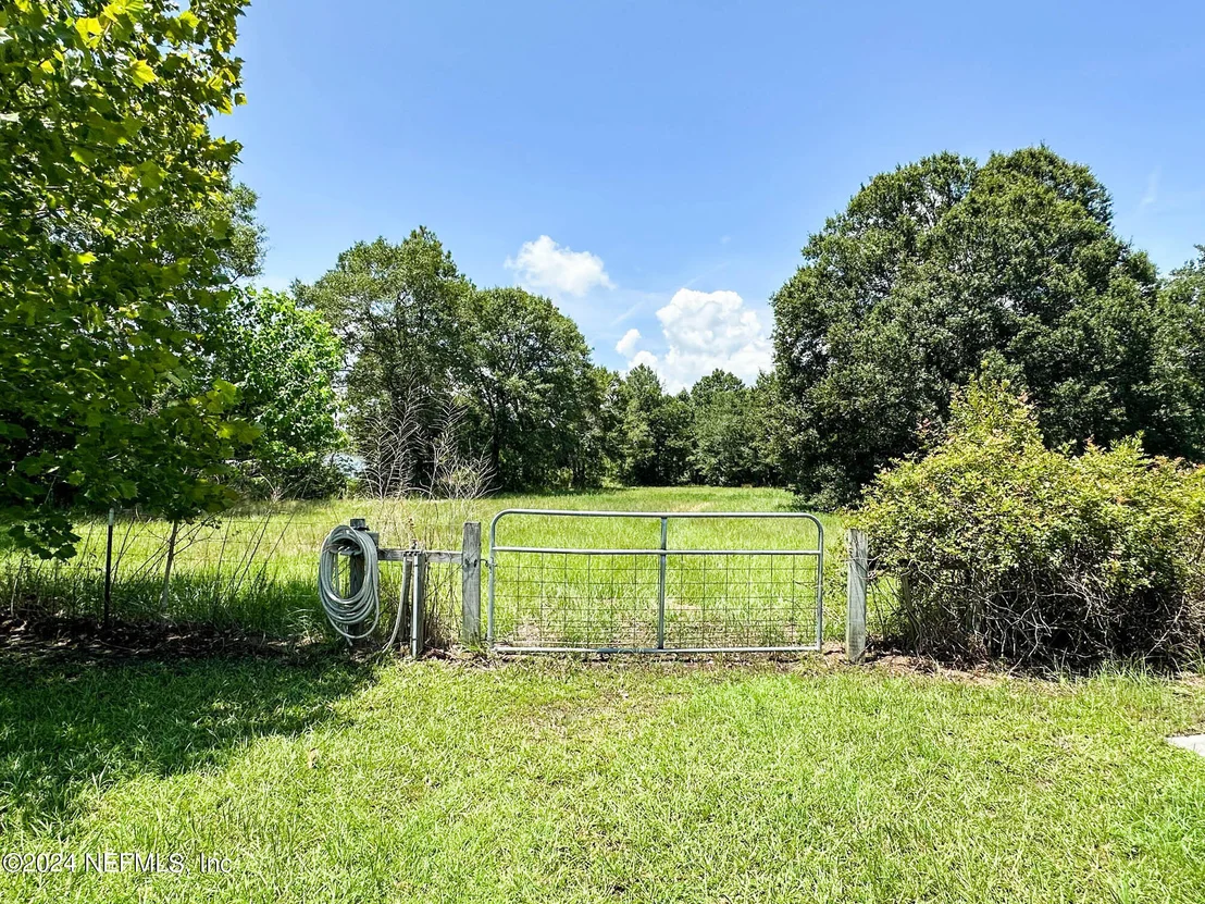 Photo of 7647 NW COUNTY ROAD 229
