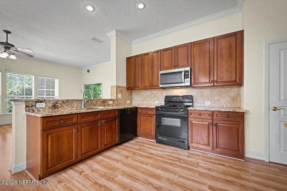 Photo of 1028 MEADOW VIEW Lane