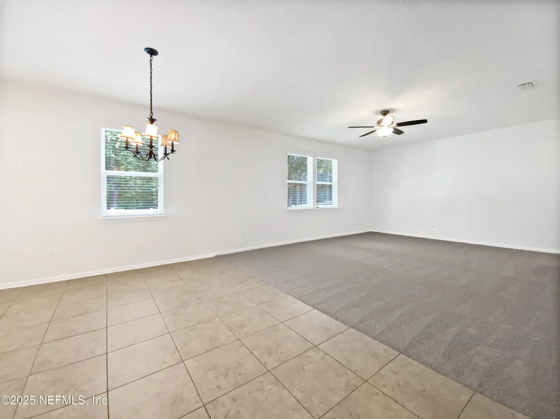 Photo of 1090 LAURISTON Drive
