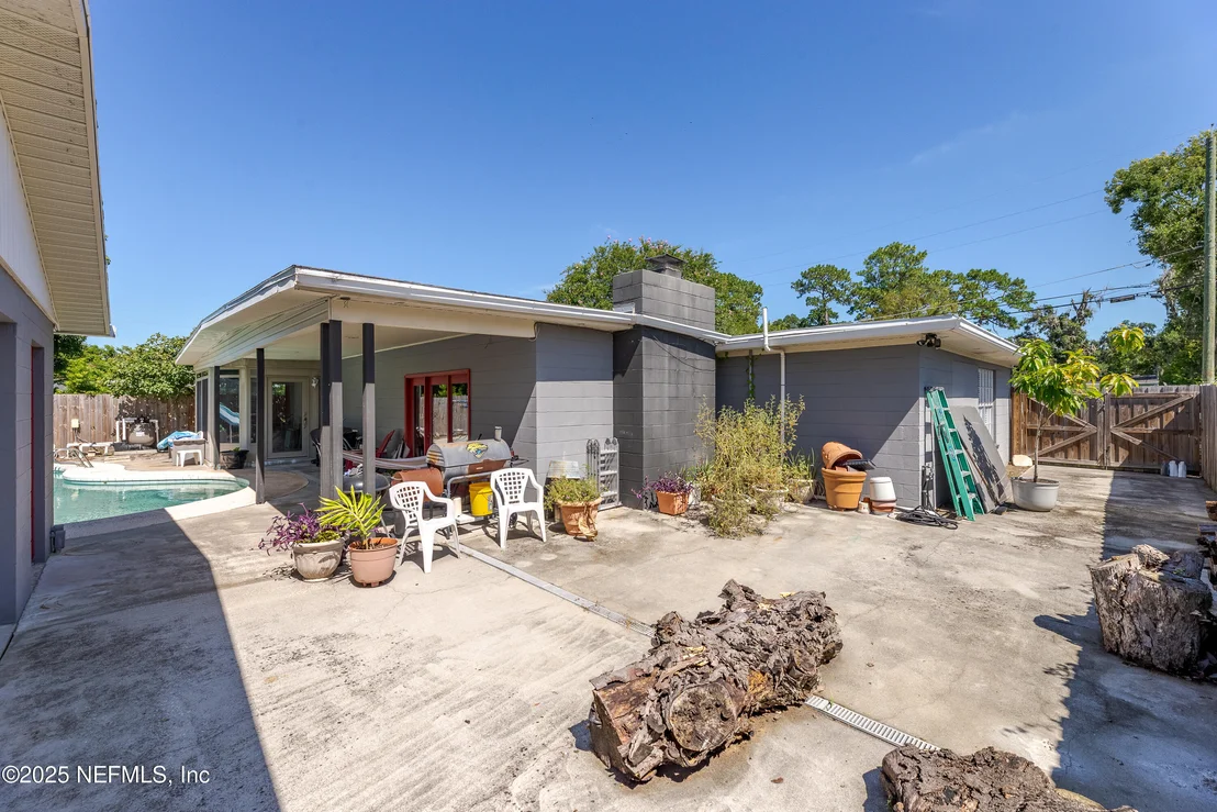 Photo of 6542 OVINGTON Road S