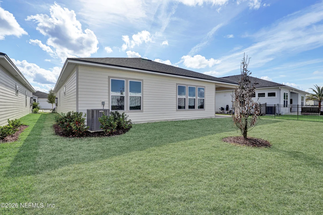 Photo of 487 KNOTTED BIRCH Avenue