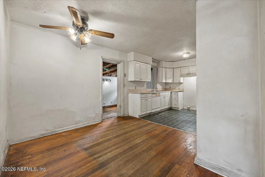Photo of 6303 HYDE PARK HAVEN