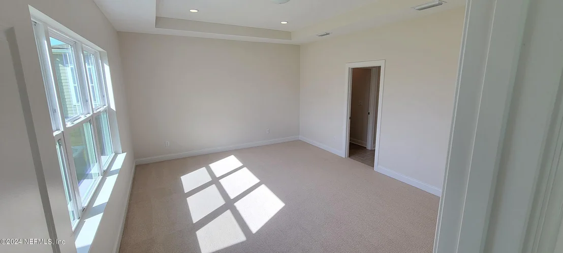 Photo of 497 HILLENDALE Circle