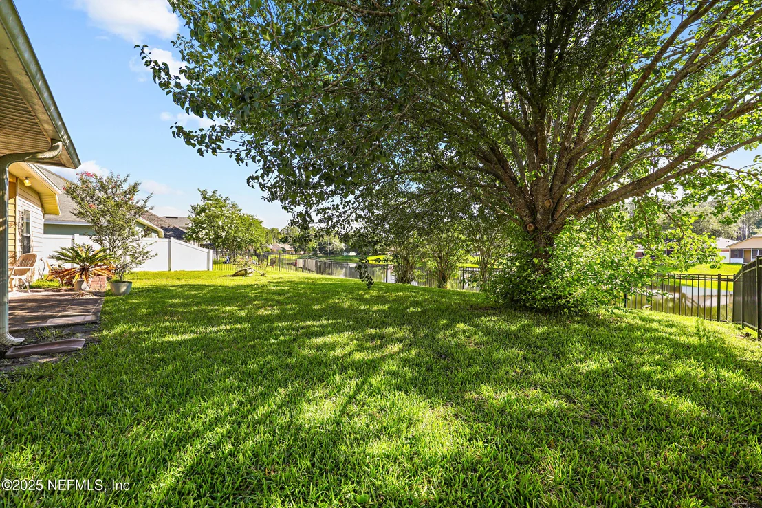 Photo of 372 JOHNS CREEK Parkway
