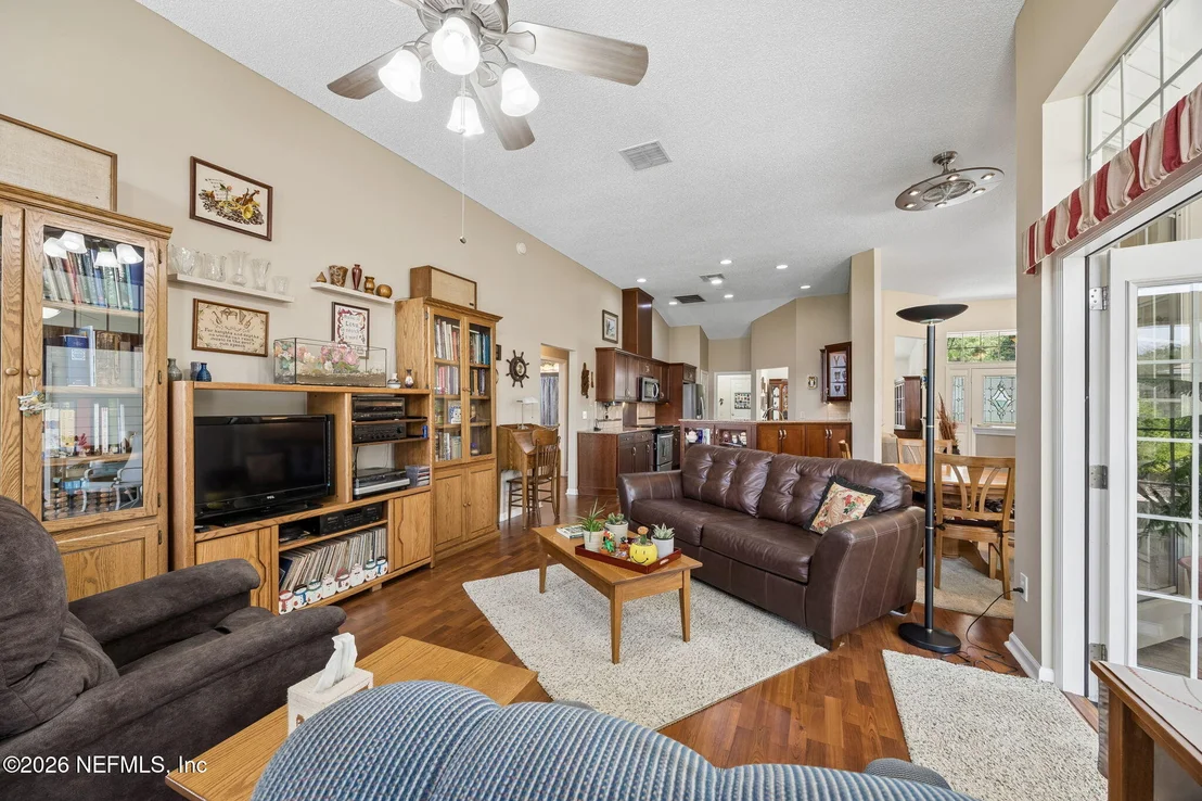 Photo of 3941 DANFORTH Drive W