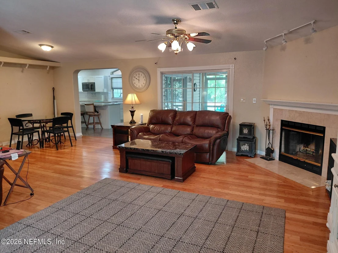Photo of 118 ROBIN Road
