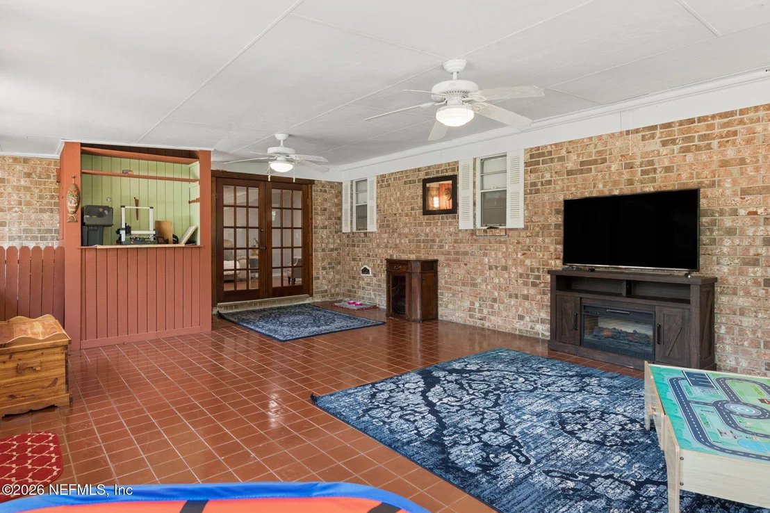 Photo of 5495 FORREST Drive