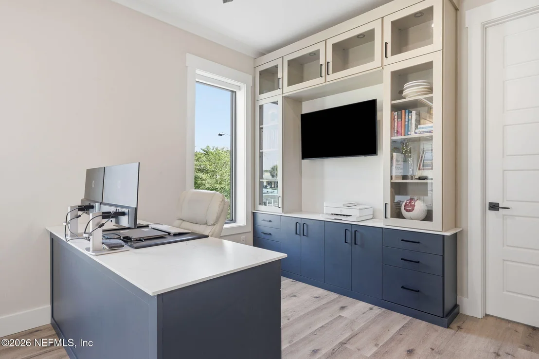 Photo of 104 SEYCHELLES Court