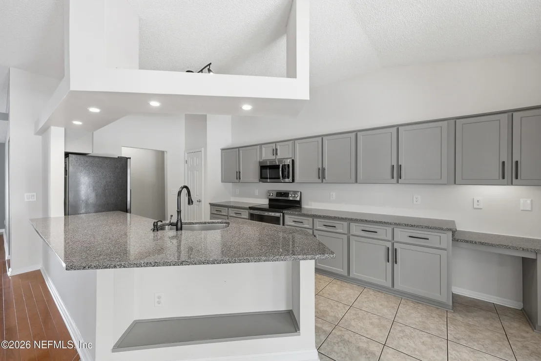 Photo of 3115 FIELDCREST Drive