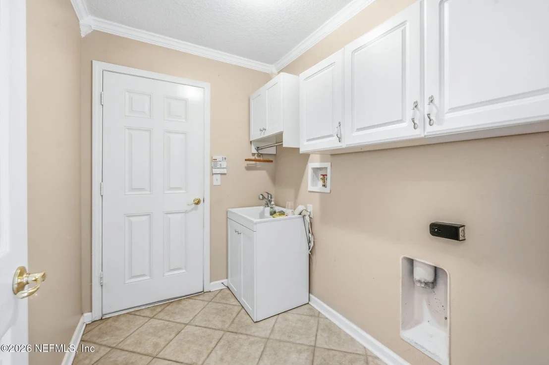 Photo of 212 WHISPER RIDGE Drive