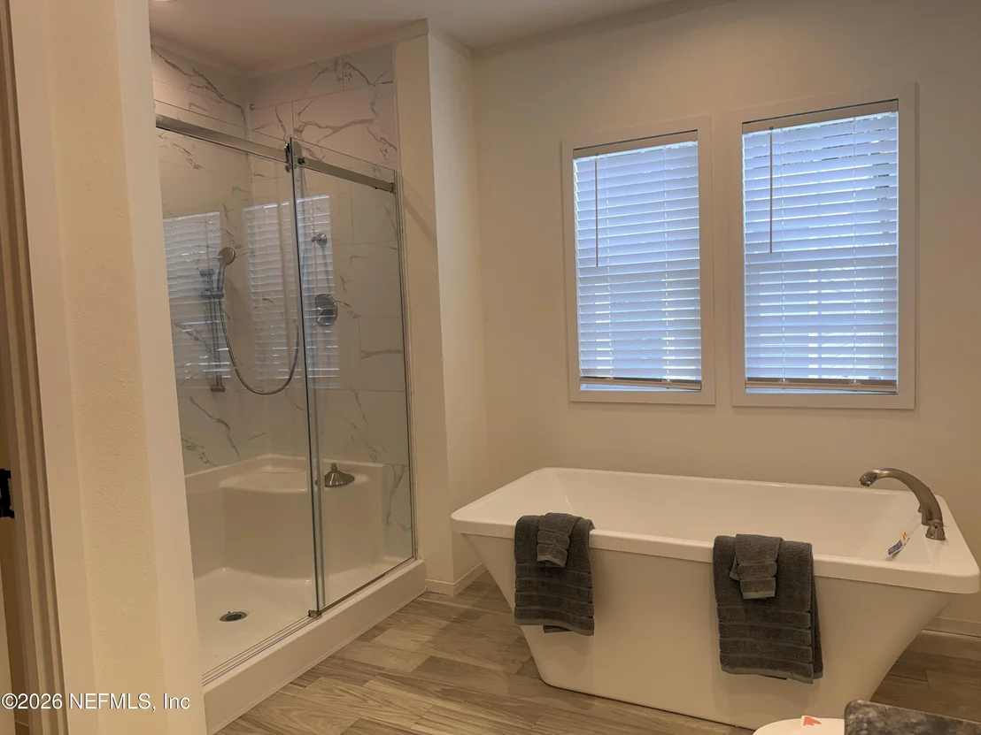 Photo of 954 MCLAUGHLIN Lane
