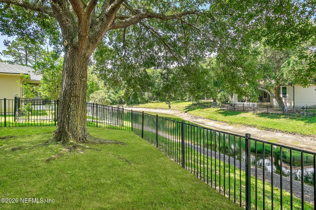 Photo of 132 SUMMERHILL Circle